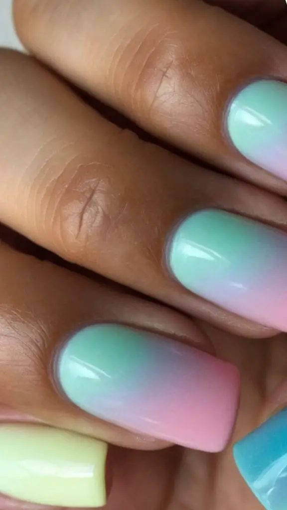 Gradient Nails