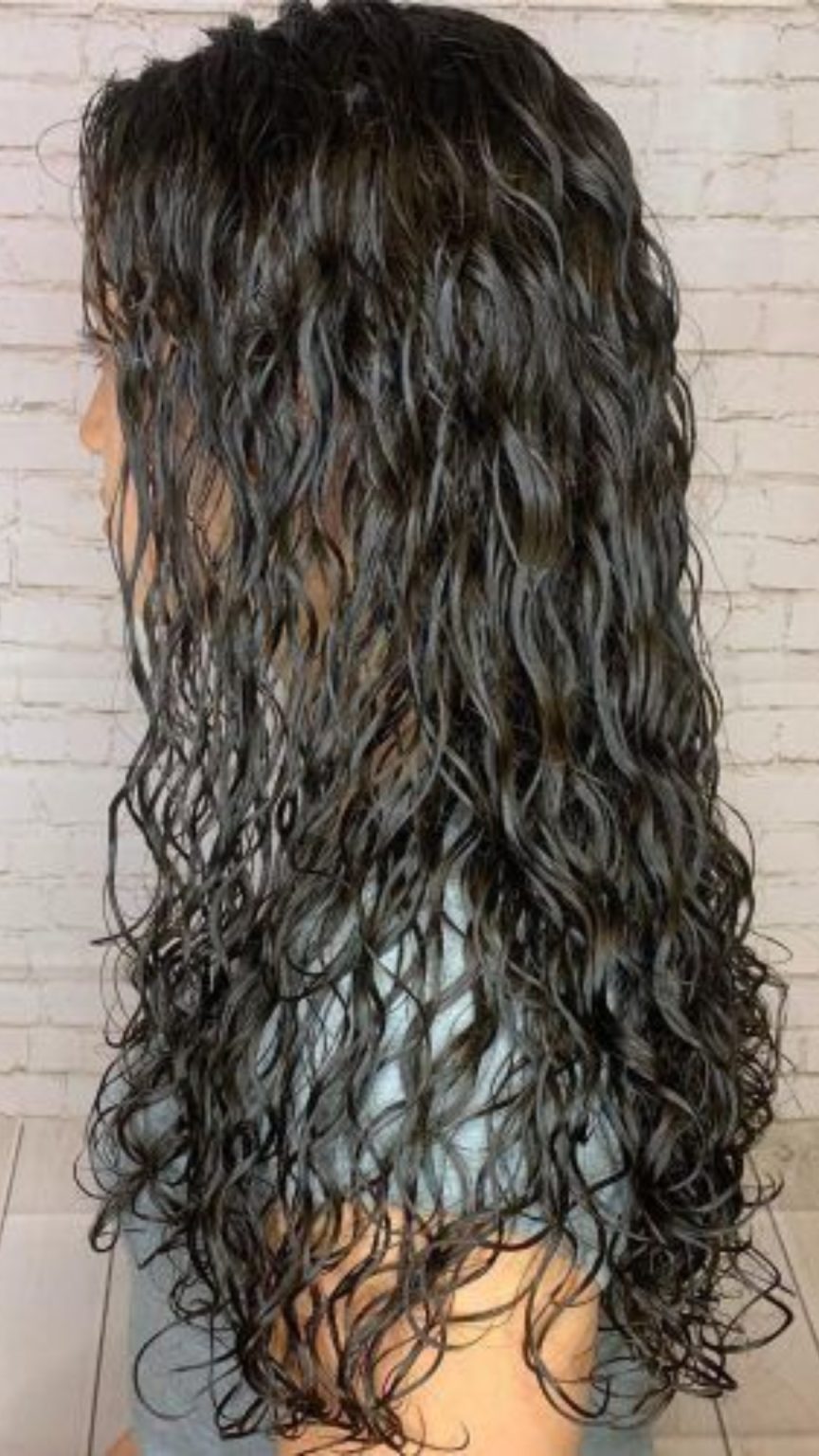 Short Hair Loose Spiral Perm: Stylish & Effortless Look