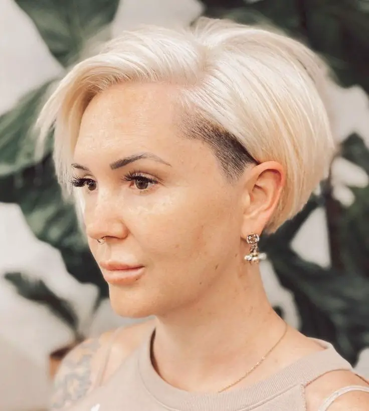 Inverted stack with edgy undercut.