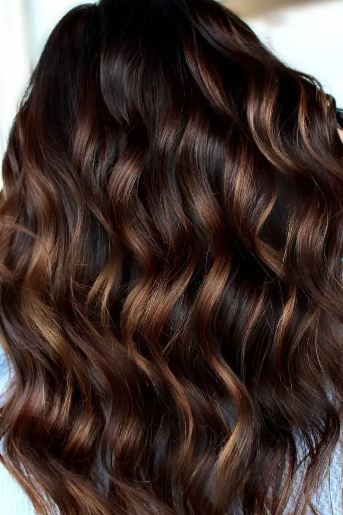 Caramel and hazelnut tones for richness.