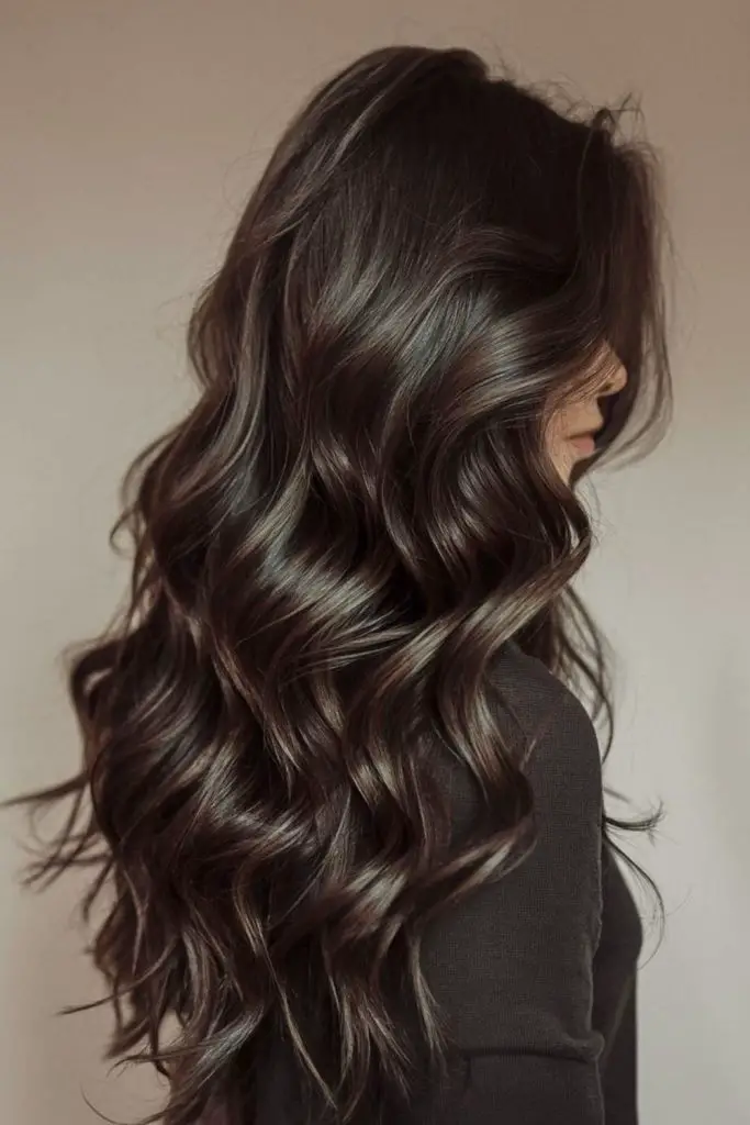 Smooth mocha fade into caramel ends.