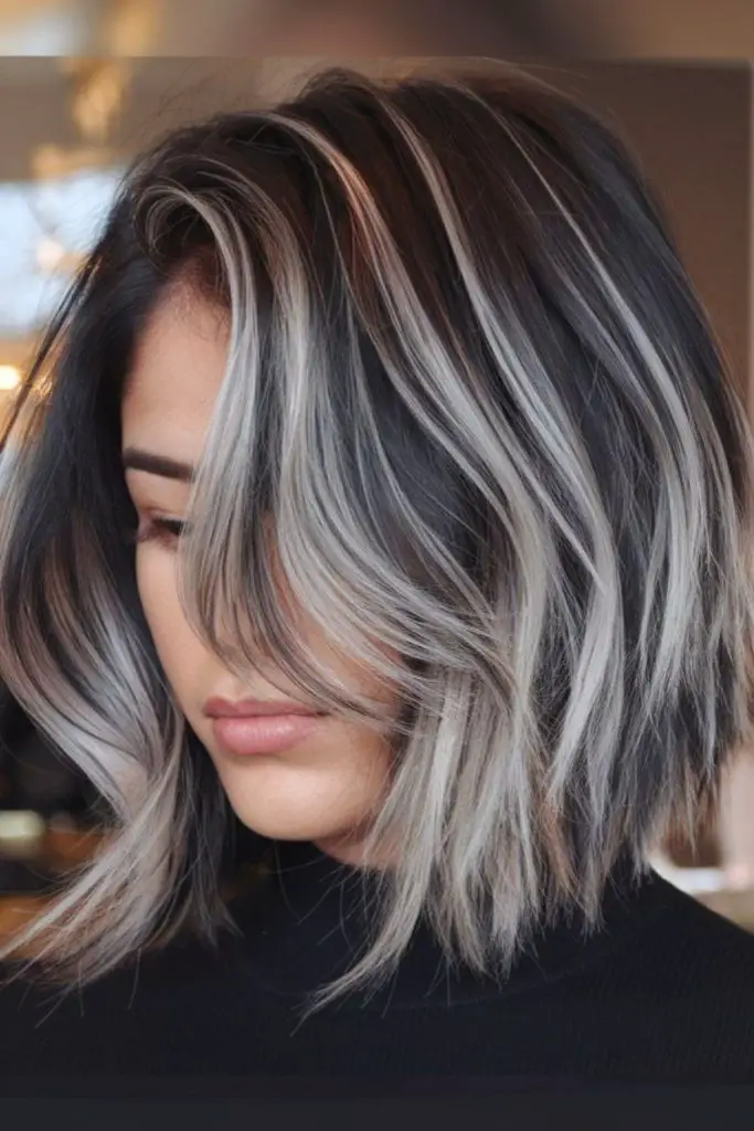 Thin pewter highlights enhancing gray tones.