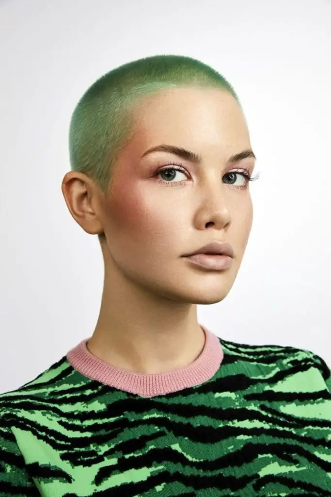 Green desert buzz with fade.