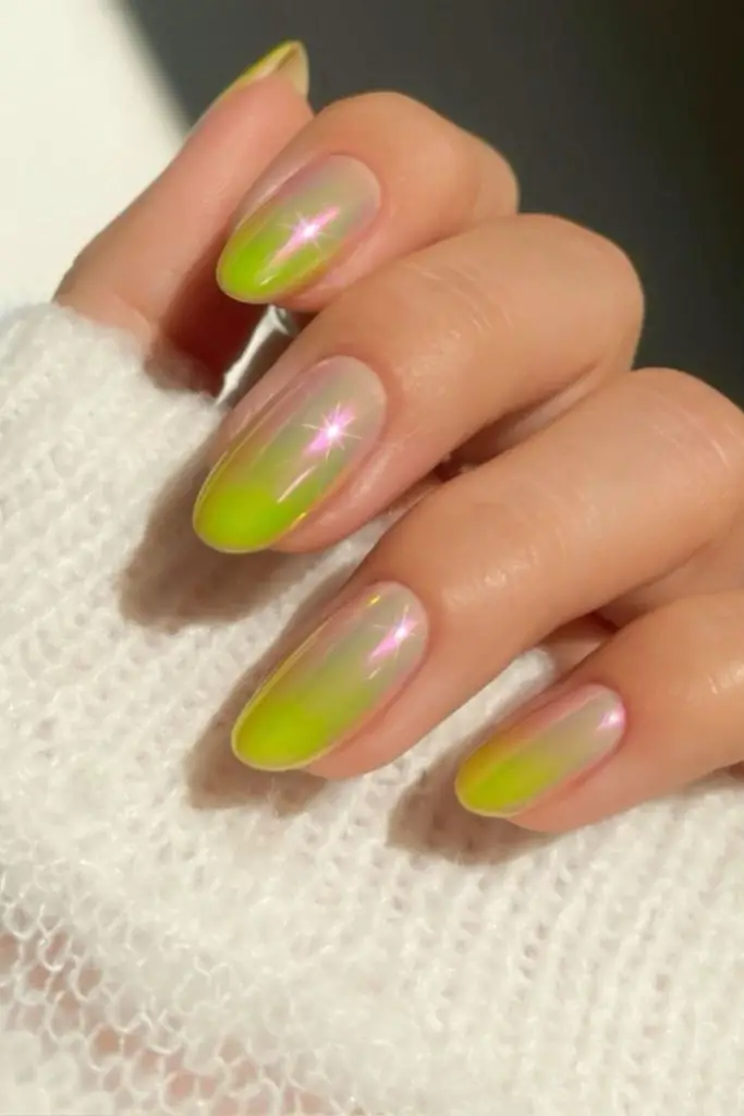 Green aura nails with sunny gold.