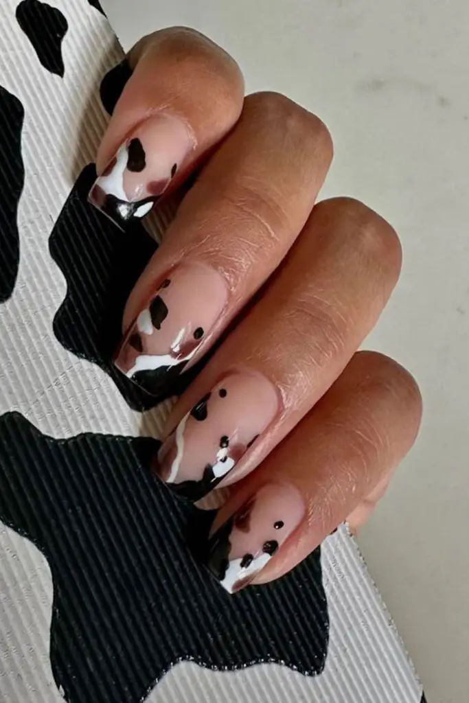 Brown-tipped French with lasso accent