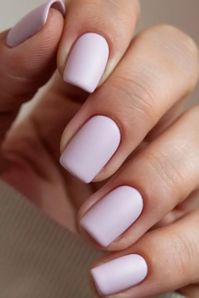Soft lilac powder matte short nails