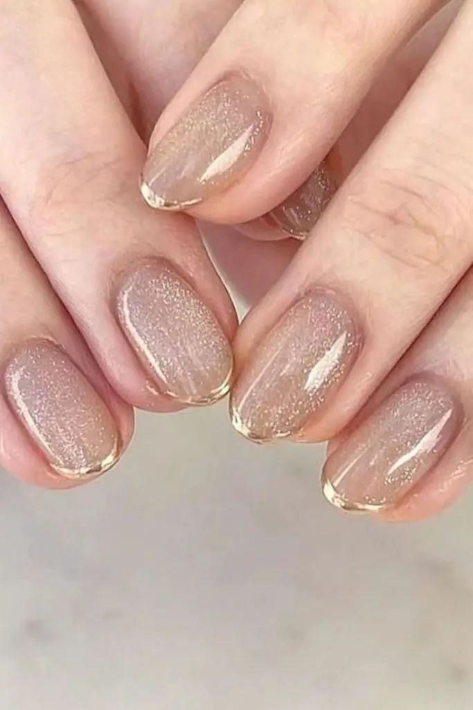 Soft beige western nails with shimmer
