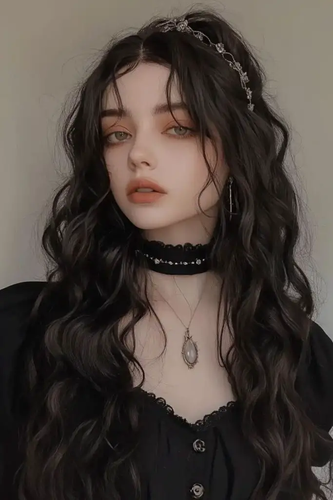 Black lace widow with dark waves