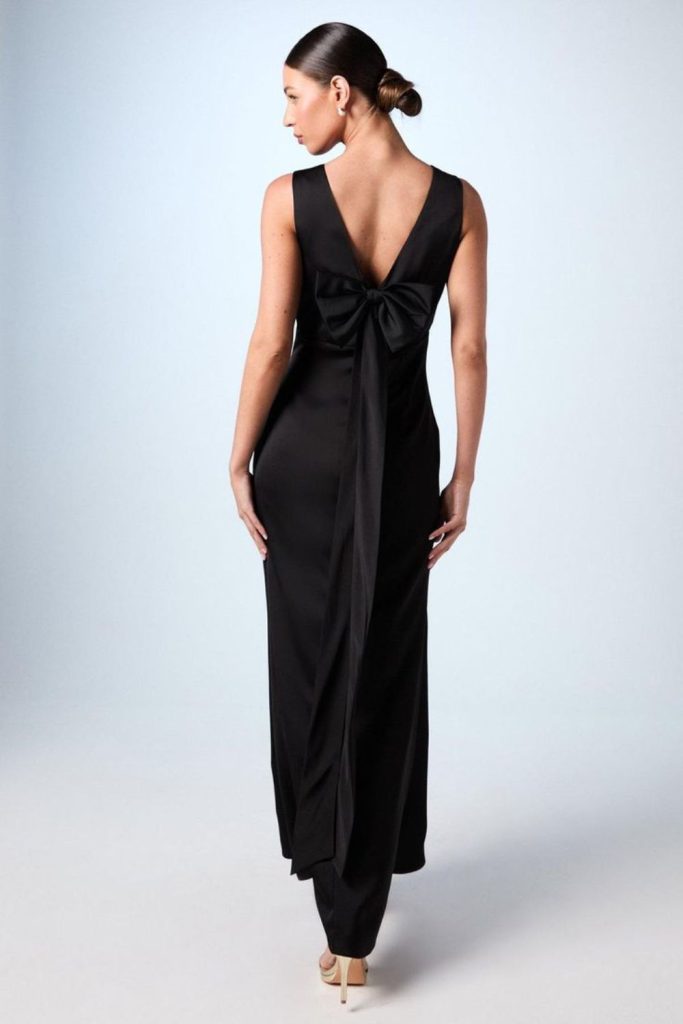 Ribbon-tied open-back black bridesmaid dress