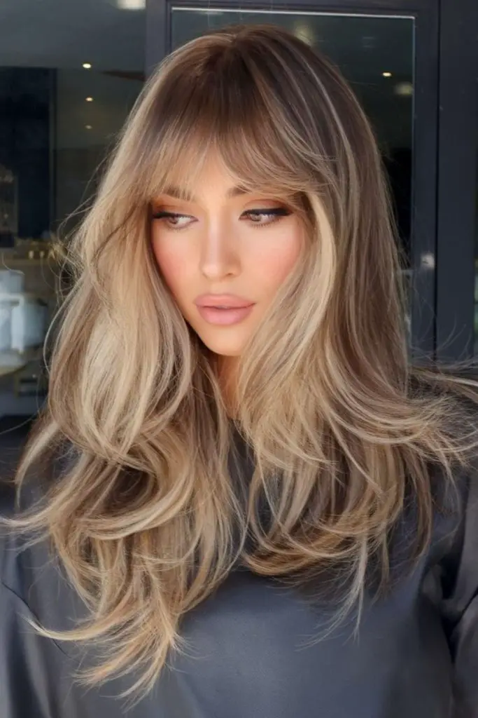 Creamy mocha roots with flowing blonde