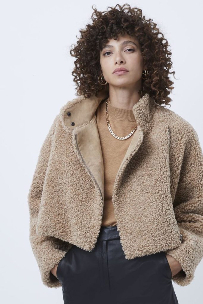 Caramel shearling jacket cozy fall fashion.