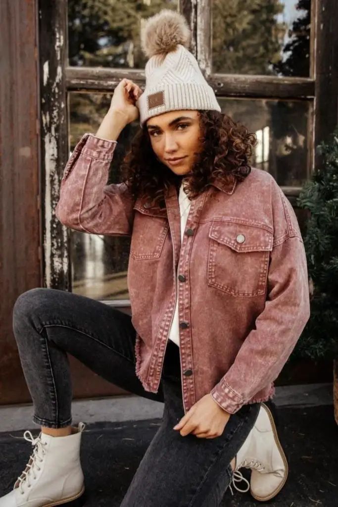 Canvas jacket and carpenter pants.