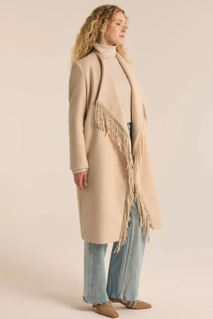 Fringe coat with bohemian winter edge