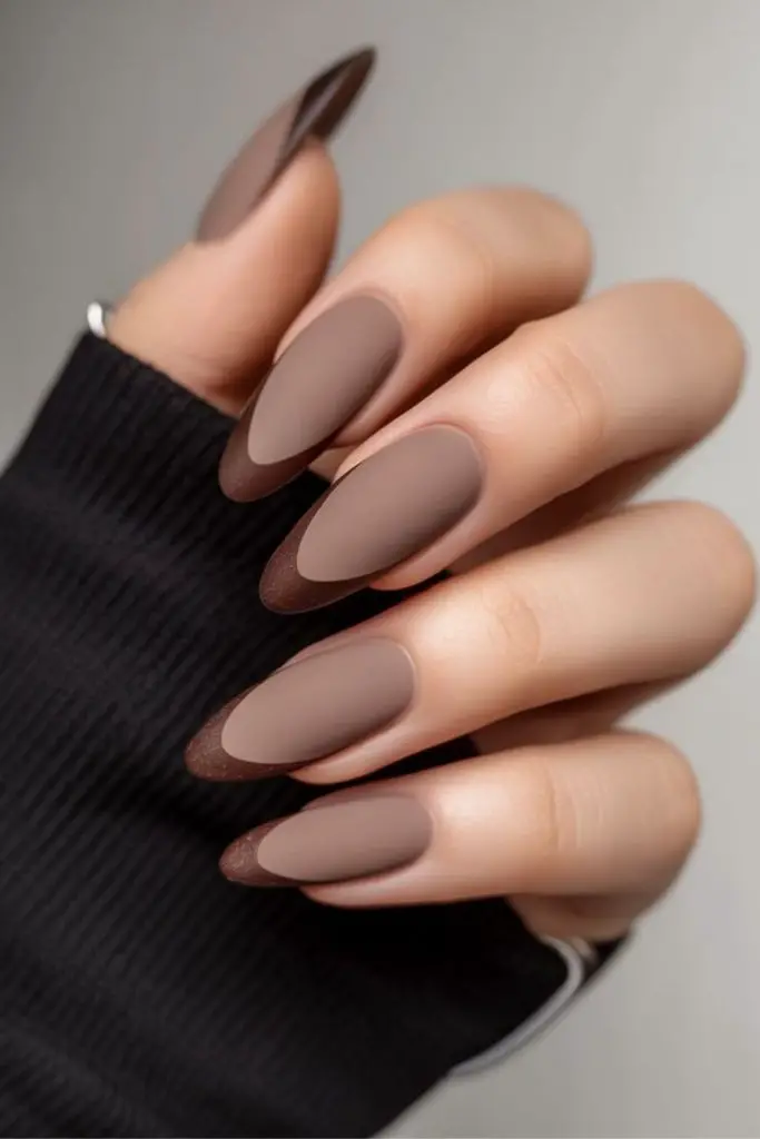Pinecone matte taupe fall nails