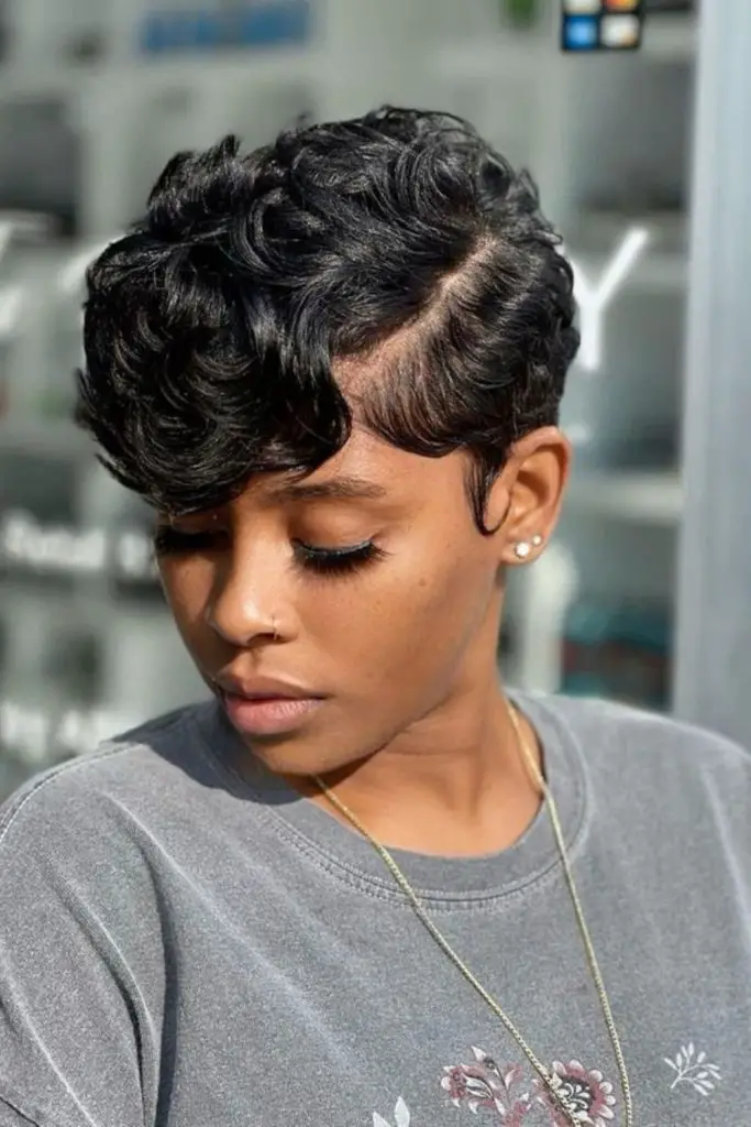 Radiant shell-inspired pixie waves