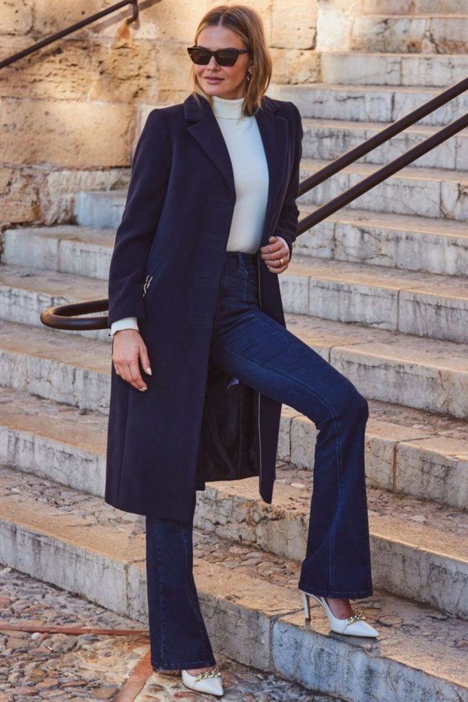 Sapphire blue coat with slim jeans