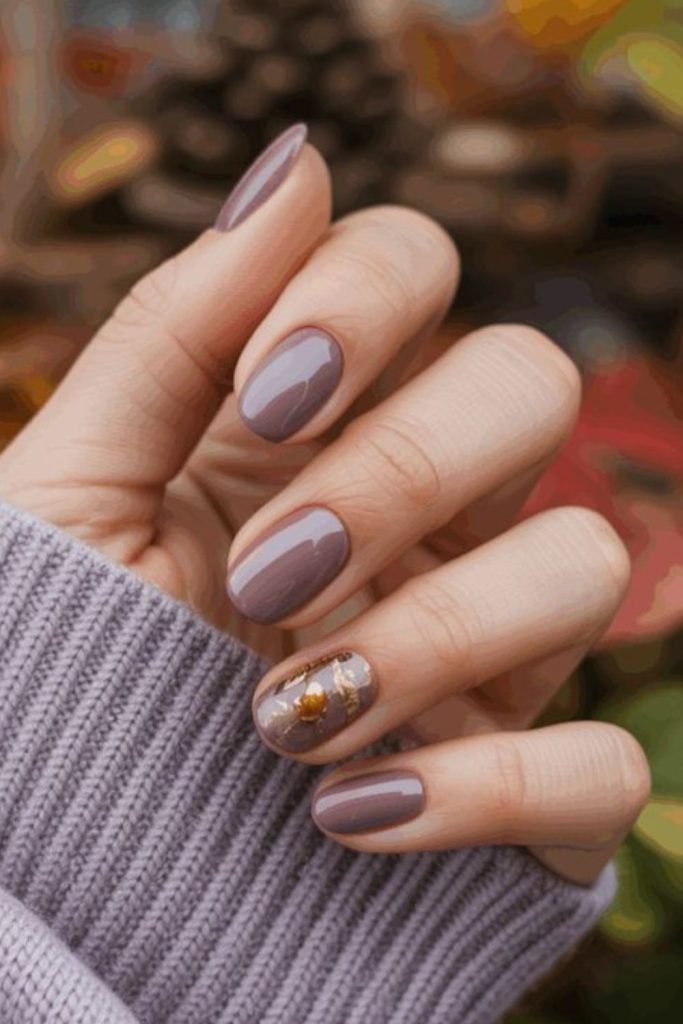 Fig gray moody stone nails.