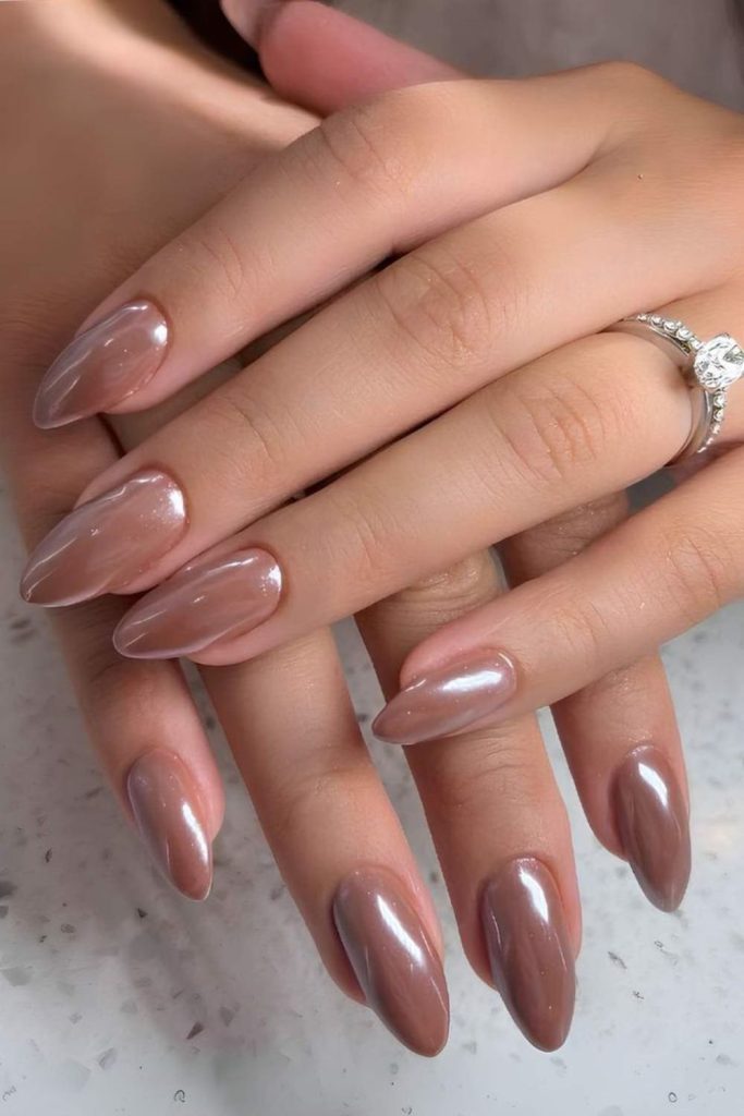 Oat honey creamy glow nails.