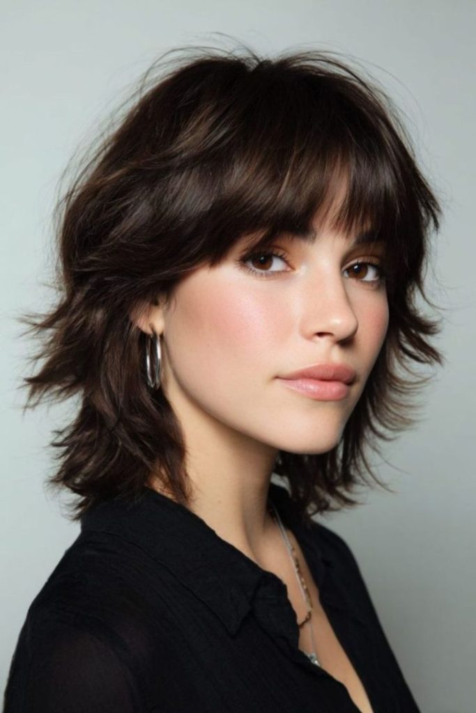Shag-tipped straight cut with attitude.