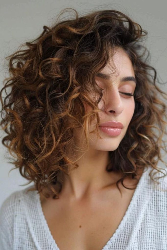 Echo Curl Crown lifting lively curls.