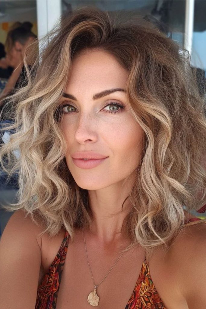 Linen-soft falling airy curl lob