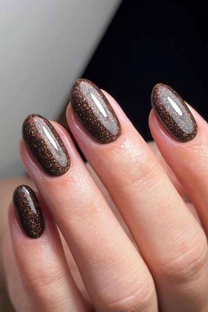 Rustic chestnut glowing earthy nail set