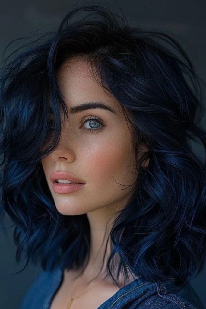 Blue-toned lob with flowing strands