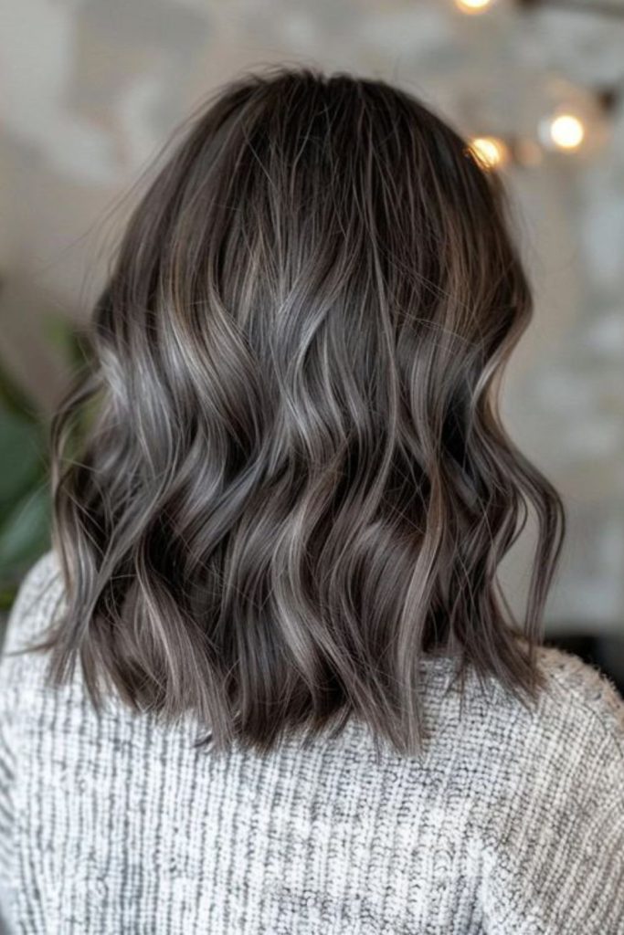 Slate refined structured wave bob