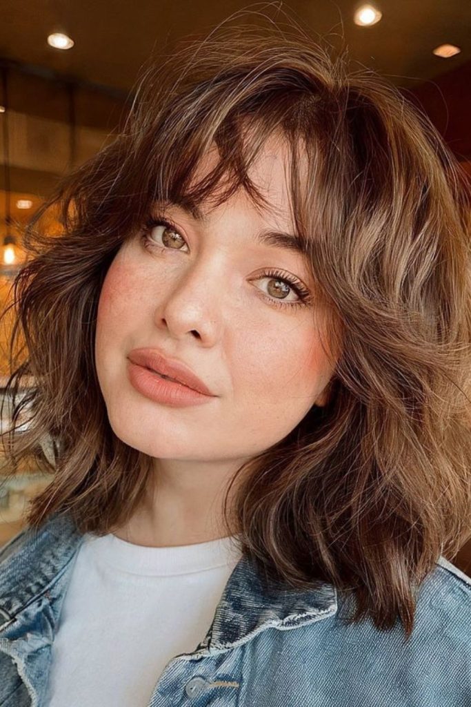 Wavy lilt adding angled movement