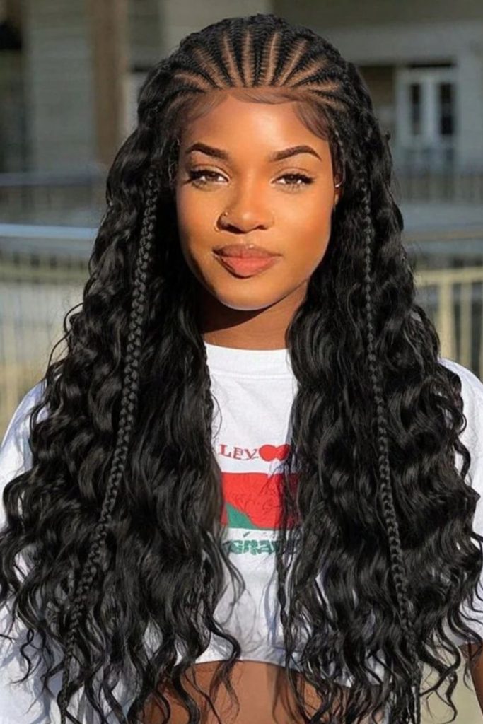 Soft noir shoulder wave wig.