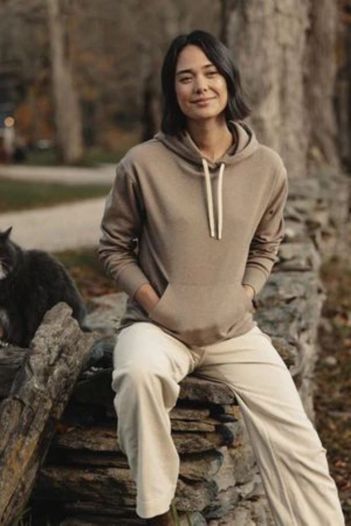 Mocha hoodie with tapered chinos