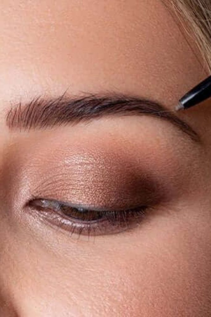 Needle slim brows with velvet finish