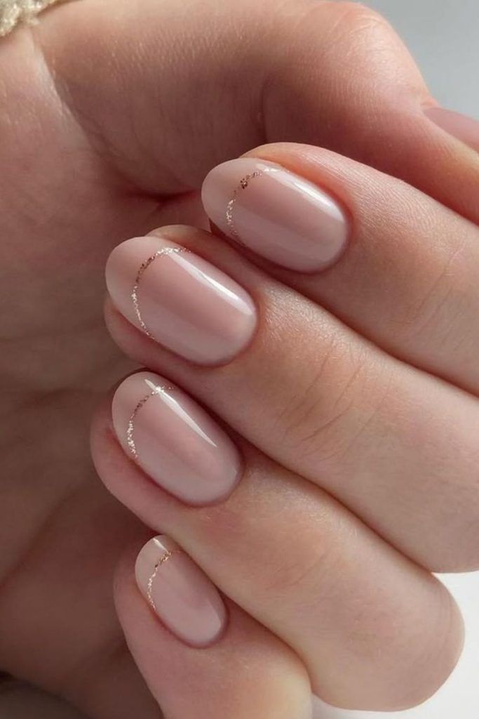 Natural nude winter skin nails