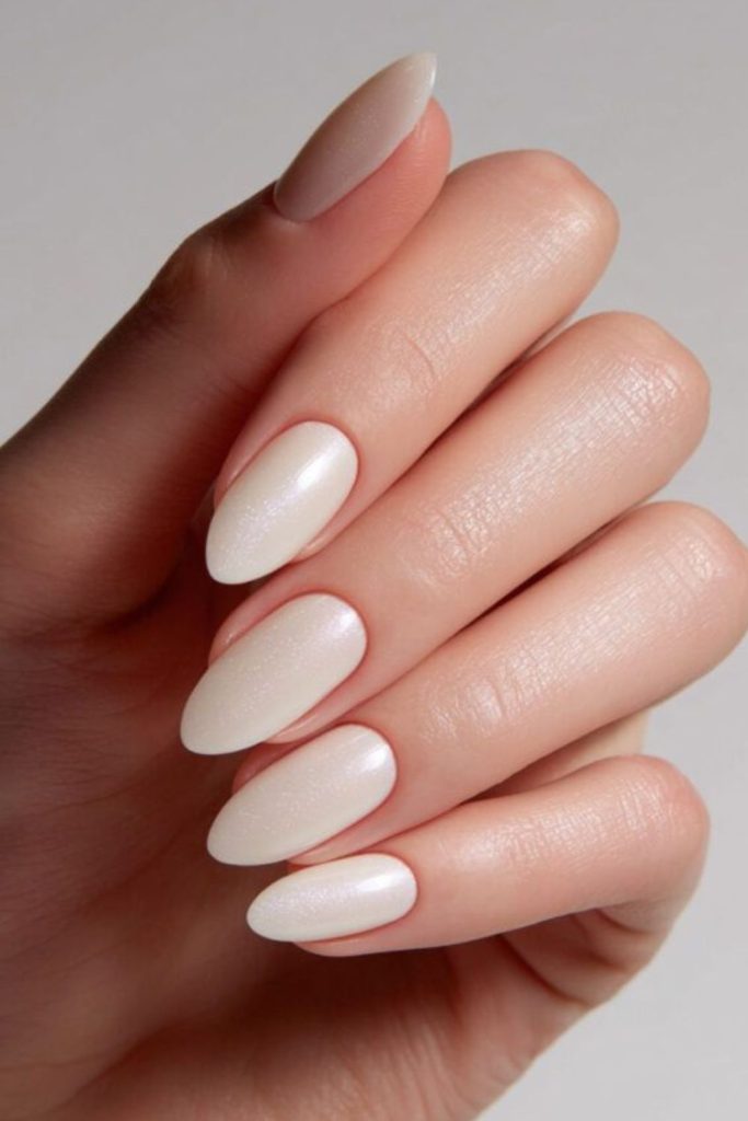 Soft white nails with frosted tips
