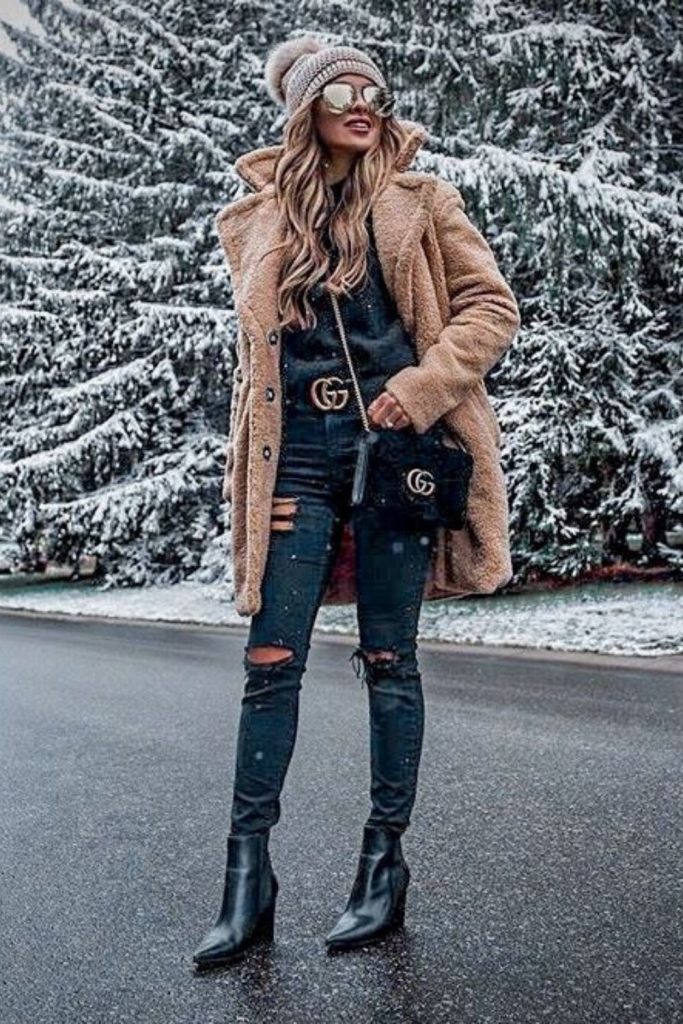 Metallic winter accessory highlights