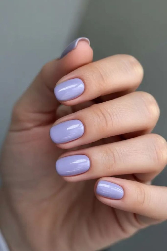 Frosted lilac pastel short nails