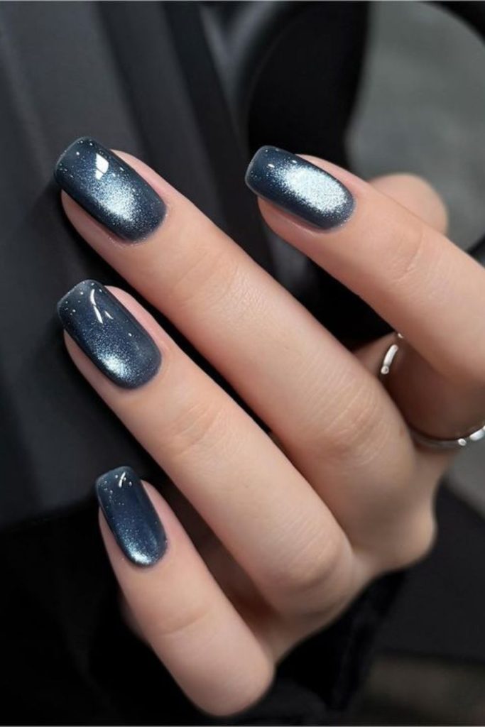 Graphite grey cat eye nails