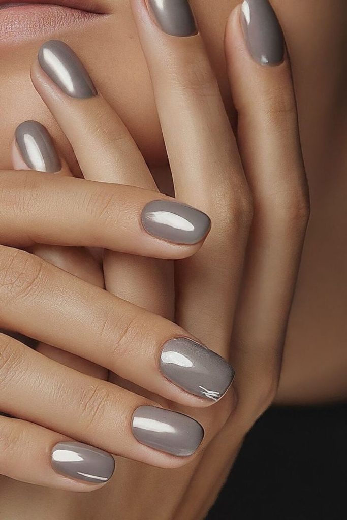 Graphite grey glossy short nails