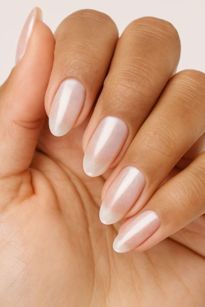 Pearl soft luminous nails