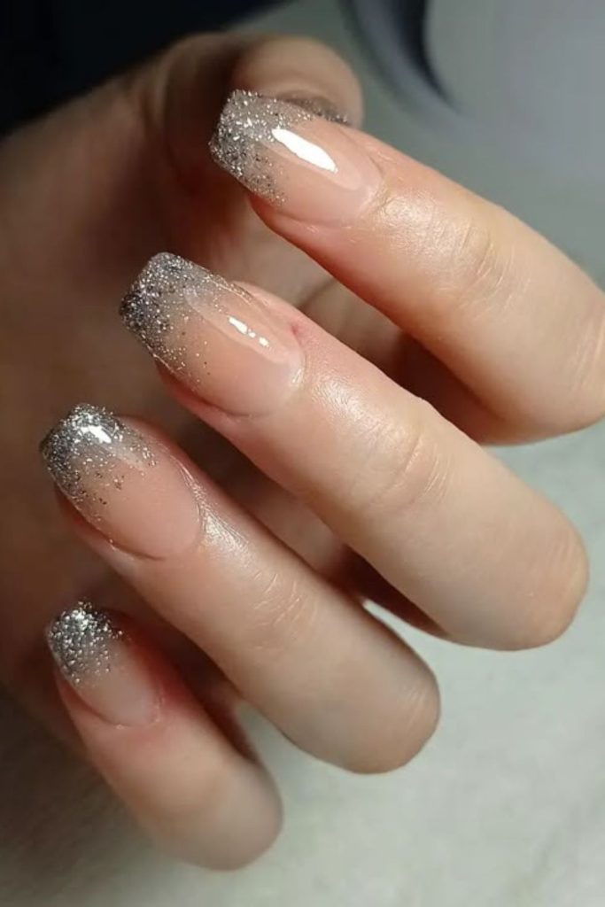 Dusky gray tips with silver shimmer.