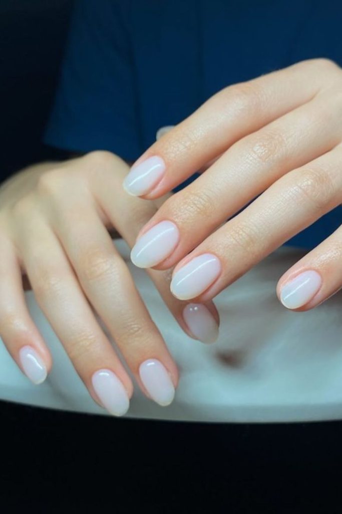 Snow cream nails soft warm tone.