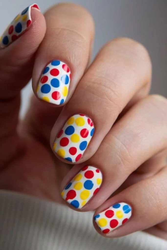 Neon dot pattern miniature nails