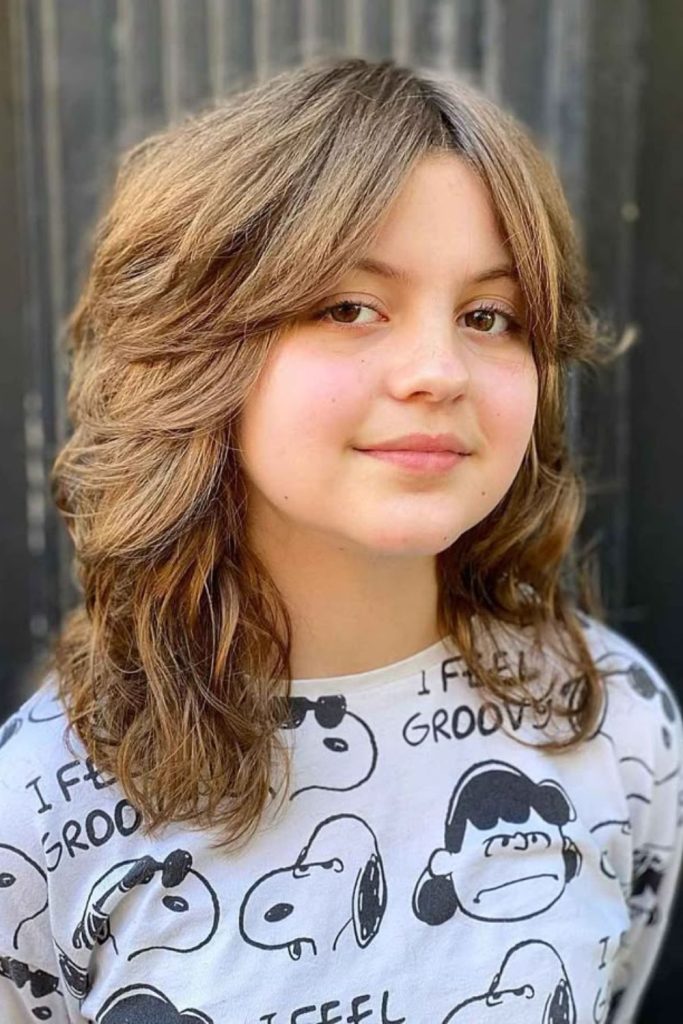 Face-framing layered curtain fringe style