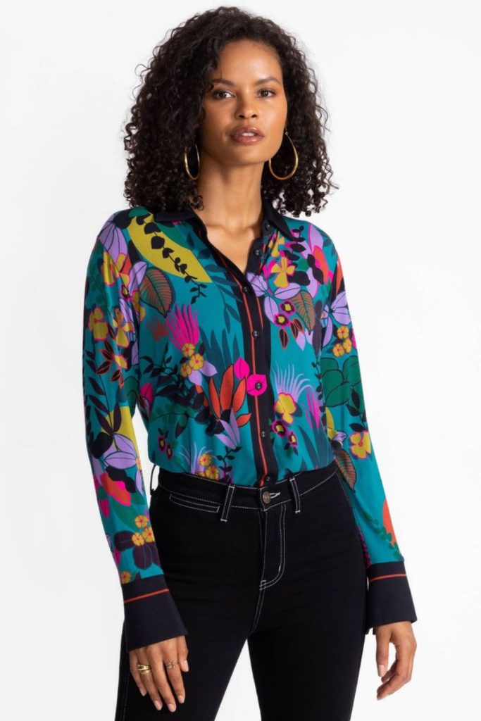 Electric patterned shirt jagged jeans