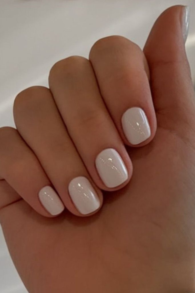 White cloud soft dreamy short nails