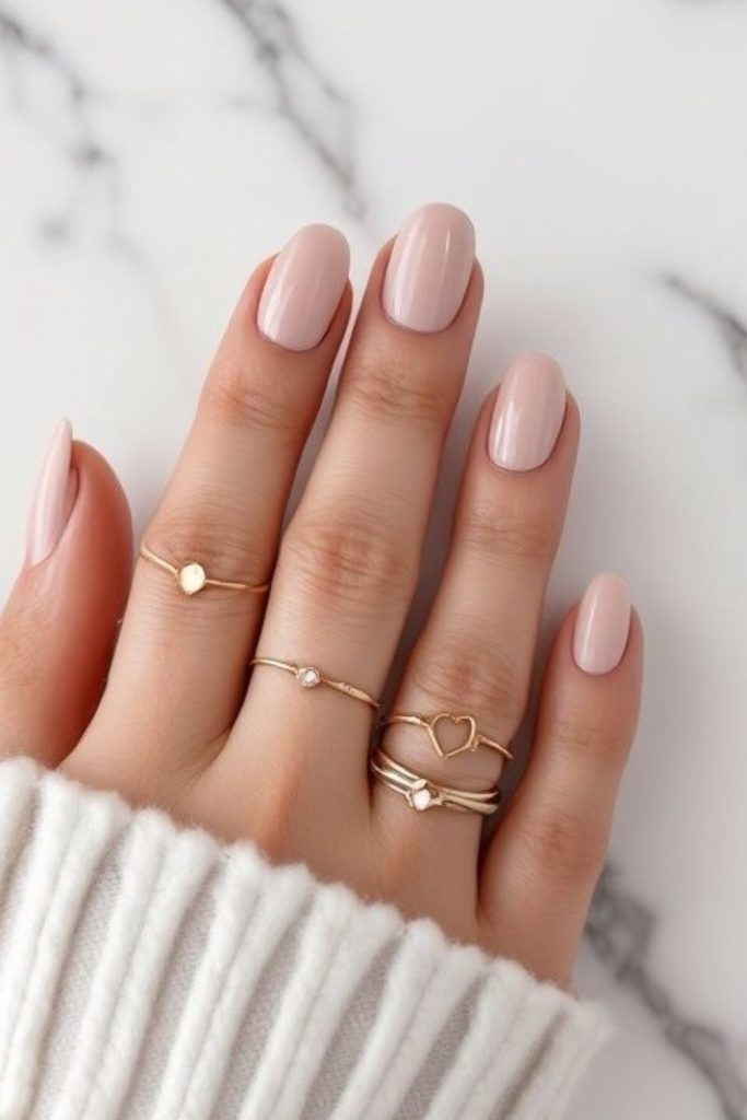 Creamy vanilla off white nails