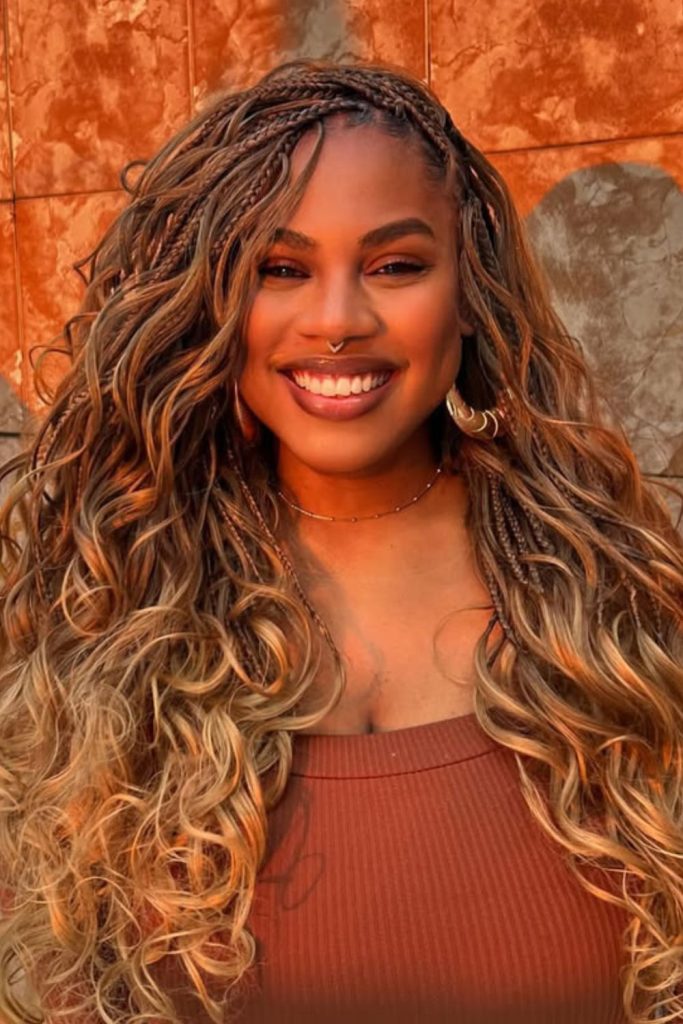 Loose caramel braids with soft texture