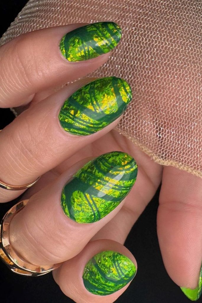Lime graffiti edgy street style nails