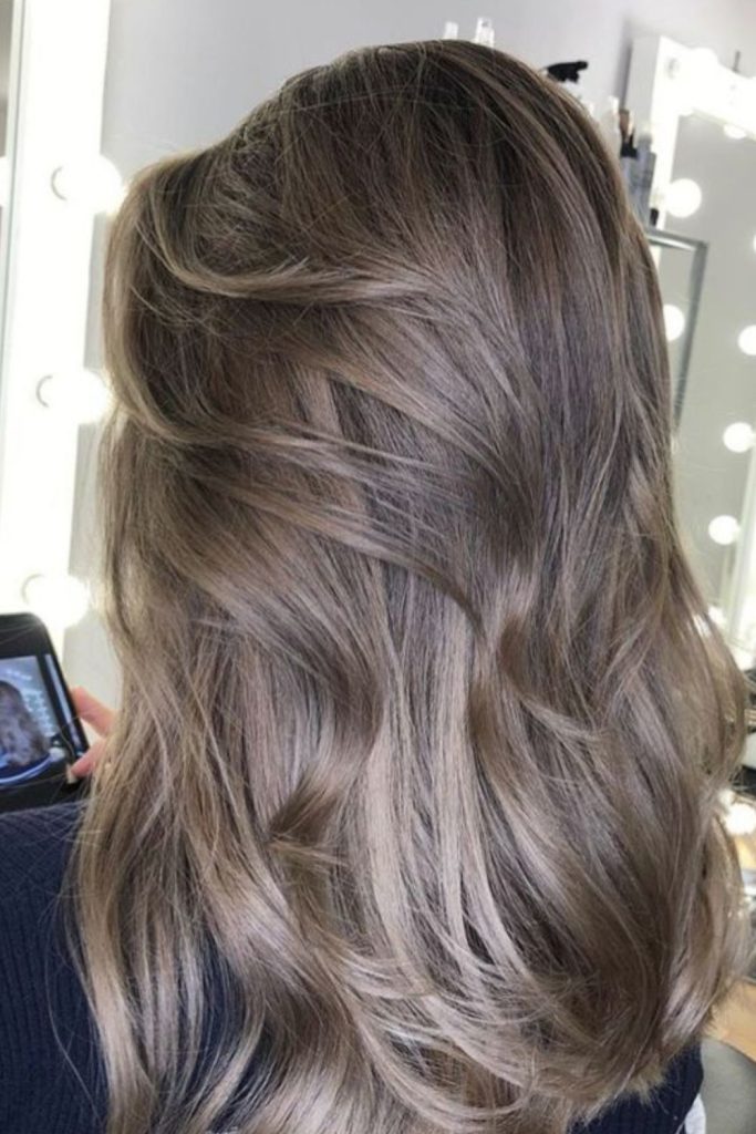 Shadow root with ash blonde melt