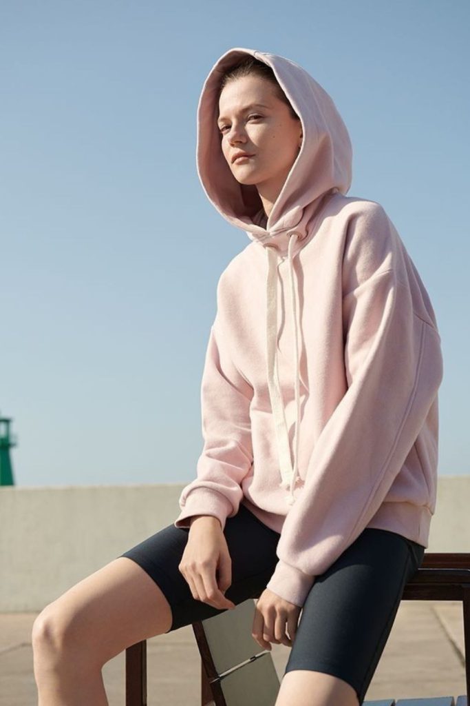 Oversized fleece hoodie bike shorts.